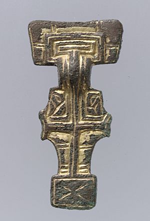 Square-Headed Brooch MET DP30025