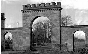 Stanecastle gate at Eglinton 1965