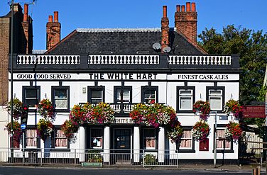 The White Hart Mitcham (15310632588)