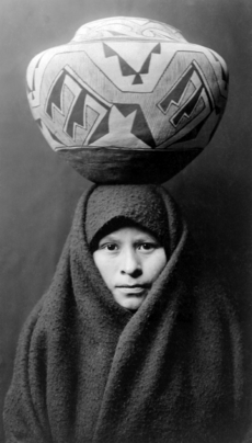 Zuni-girl-with-jar2