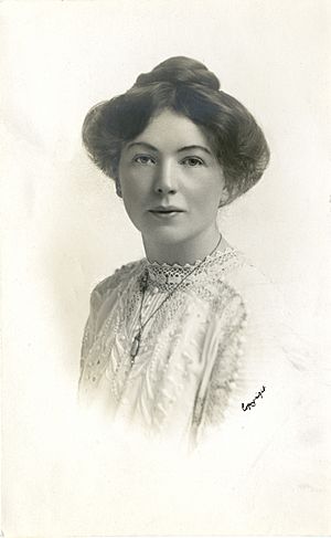 Christabel Pankhurst, c.1910. (22734753300).jpg