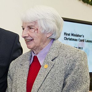 Elizabeth Blackadder in 2012 (cropped).jpg