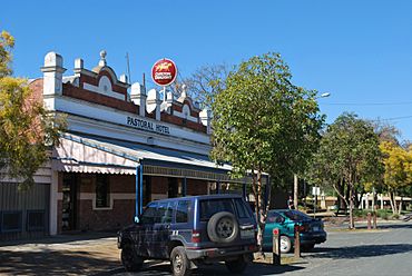 Mathoura Pastoral Hotel 005.JPG