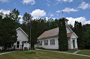 WoodfordVT TownHall.jpg