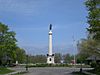 Avenue des Braves monument.JPG