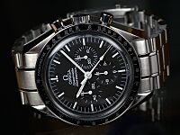 OMEGA-Speedmaster-Professional-Front