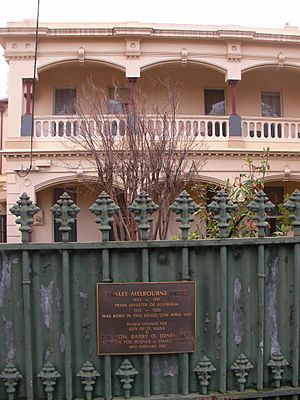 Stanley melbourne bruce plaque st kilda