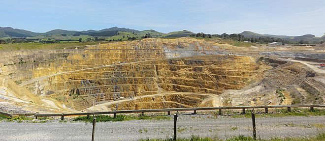 Waihi Martha Mine 2011 pano-2