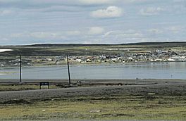 Baker Lake Community 1995-06-29.jpg