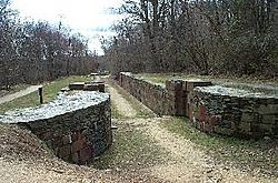 Canal lock1