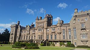 Kinnaird Castle 2