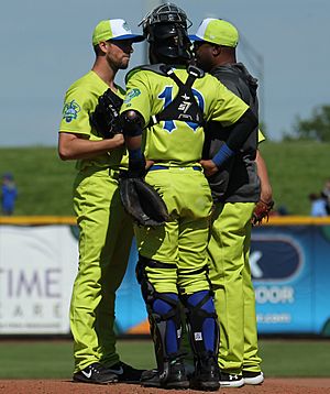 Mound meeting (48033030216) (cropped)