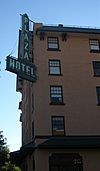 Plaza Hotel 8948 crop.jpg