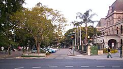 QUT-Gardens-Point-entrance