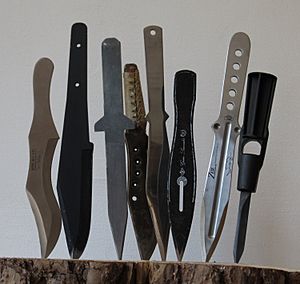 Throwing knives