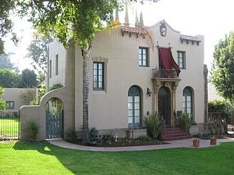 UptonSinclairHouse-186-sm.jpg