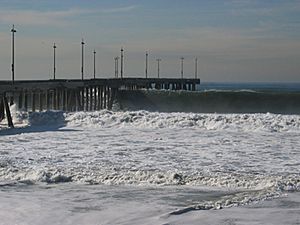 Venice 12 05 Waves