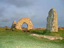 Cornwall - Men-an-Tol