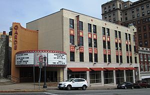 Garde Arts Center New London from southwest