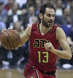 Jose Calderon (34293586395).jpg