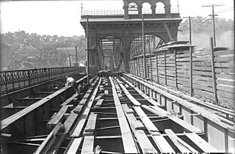 Smithfield Street Bridge Widening (715.112179.CP)