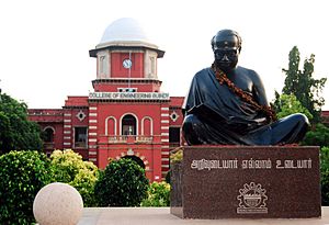 Annadurai statue