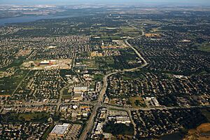 Flower Mound Texas Aerial (49394951597).jpg