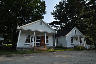 HebronNH TownHallAndLibrary.jpg