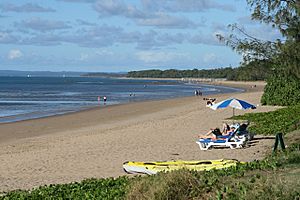 Hervey-bay-beach-queensland-australia