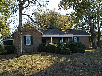 McCrary House December 2010.jpg