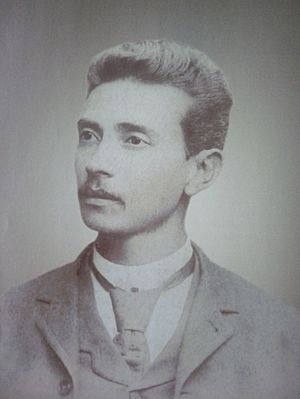 Regalado joven.jpg