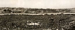 Cruising Yacht Club of Australia (left) and Sydney Stadium during the Jack Johnson-Tommy Burns boxing match on 26 December 1908.