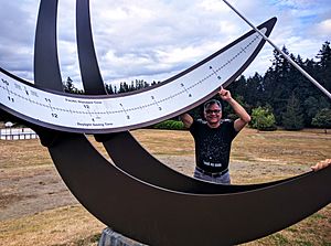 Battle Point Park sundial