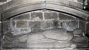 Cofeb memorial to Madoc Madog ap Llywelyn Eglwys Gresford Church Cymru Wales 12