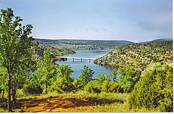 Embalse de la Tajera.jpg