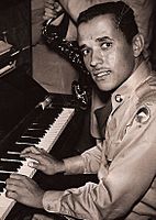 Hampton Hawes in Japan 1953 (cropped).jpg