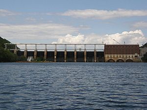 High rock dam