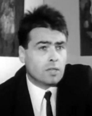 Pierre Bourdieu 1969 (cropped).tif