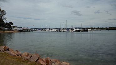 Soldiers Point marina.jpg