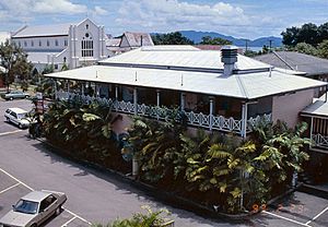 Yongala Lodge, 1993.jpg