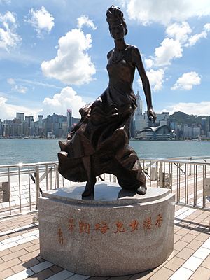 Bronze statue of Anita Mui