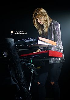 Brooke Fraser 01 29 2015 -16 (16423344451)