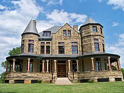 Dooley Mansion Front (3579565929).jpg