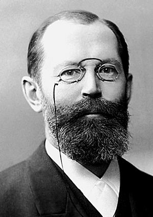 Hermann Emil Fischer c1895.jpg