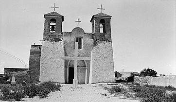 Rancho de Taos church7