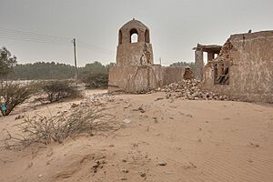 Ruined mosque in Al Jemailiya