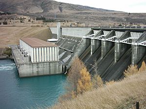 Aviemore Dam From Canterbury