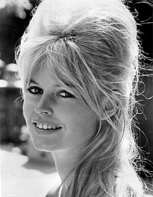 Brigitte Bardot - 1962.jpg