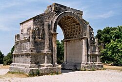 Glanum-triomphal arch-arc de triomphe