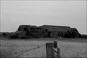 Grain Dummy Battery - geograph.org.uk - 226807